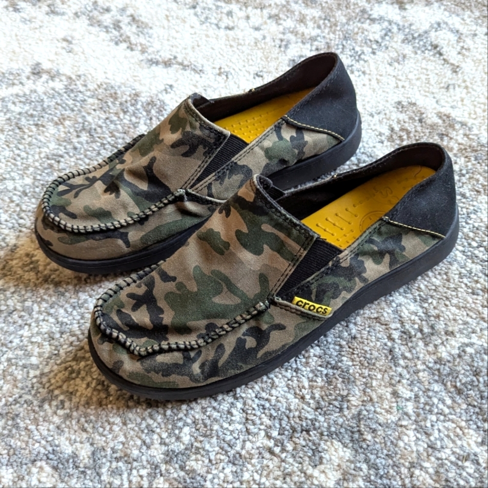 CROCS Canvas Loafers (Youth Sz 4)